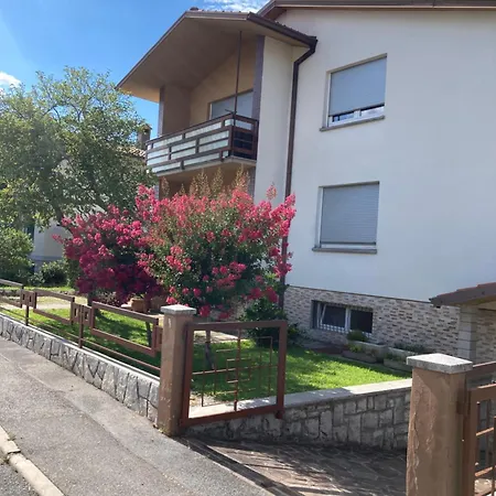 7 Flower Street Apartment Sempeter pri Gorici